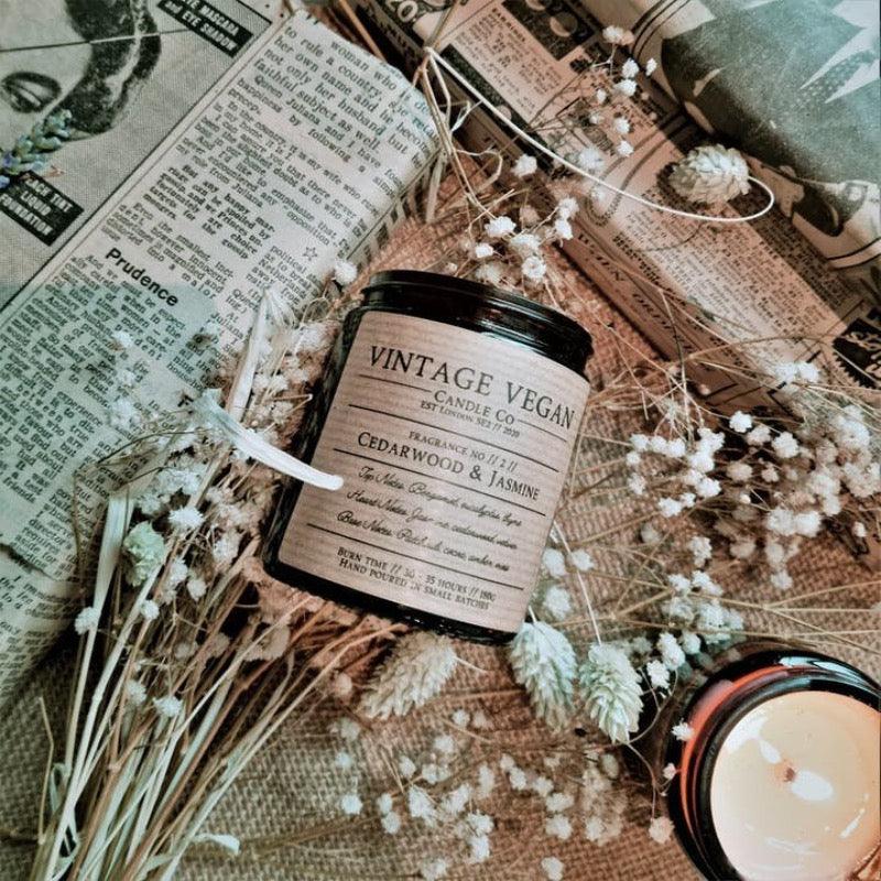 Vintage Vegan Candles Geurkaars Cedarwood & Jasmine Krossproducts | De online winkel voor hebbedingetjes